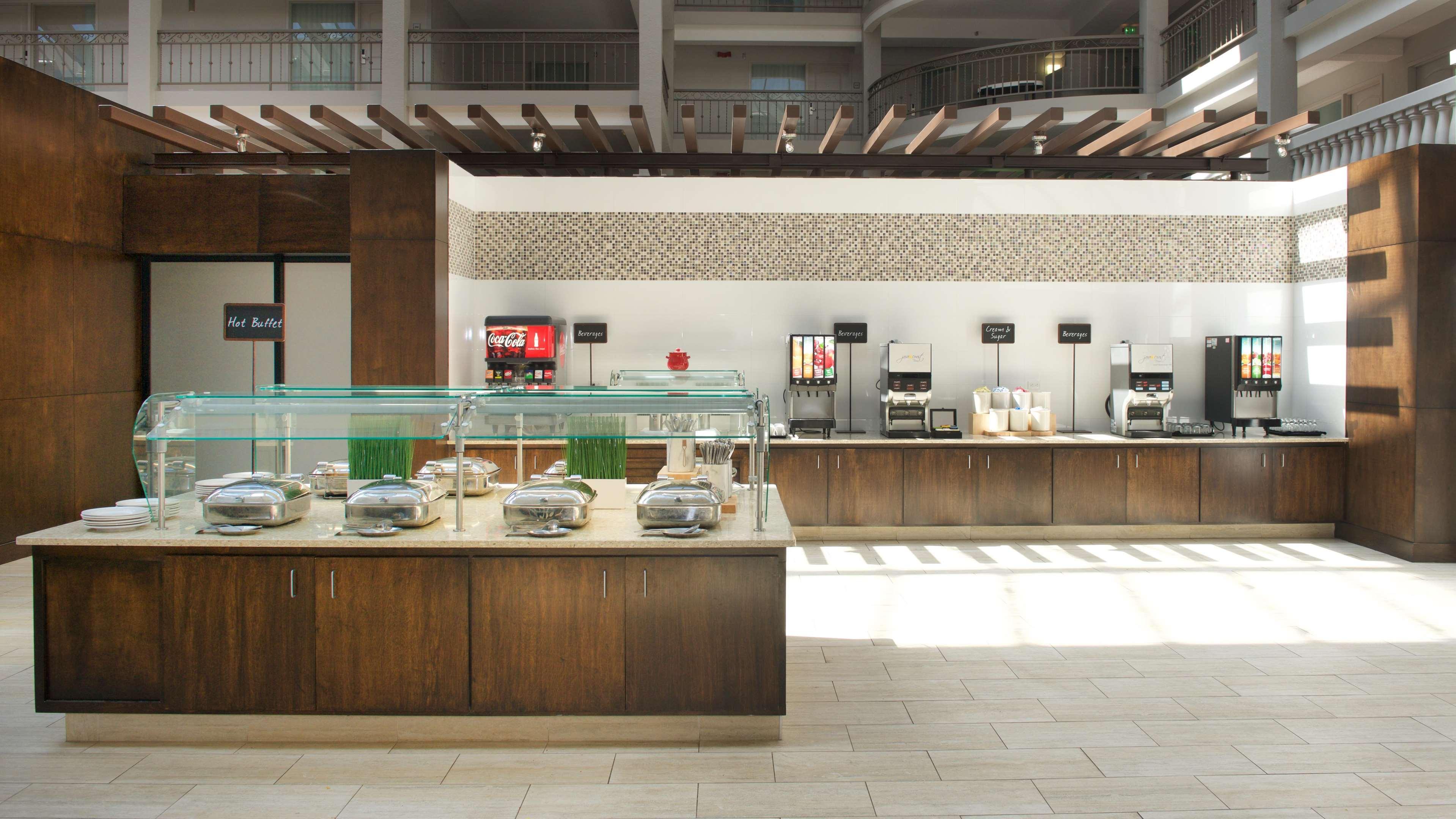 Embassy Suites By Hilton Colorado Springs Exteriér fotografie