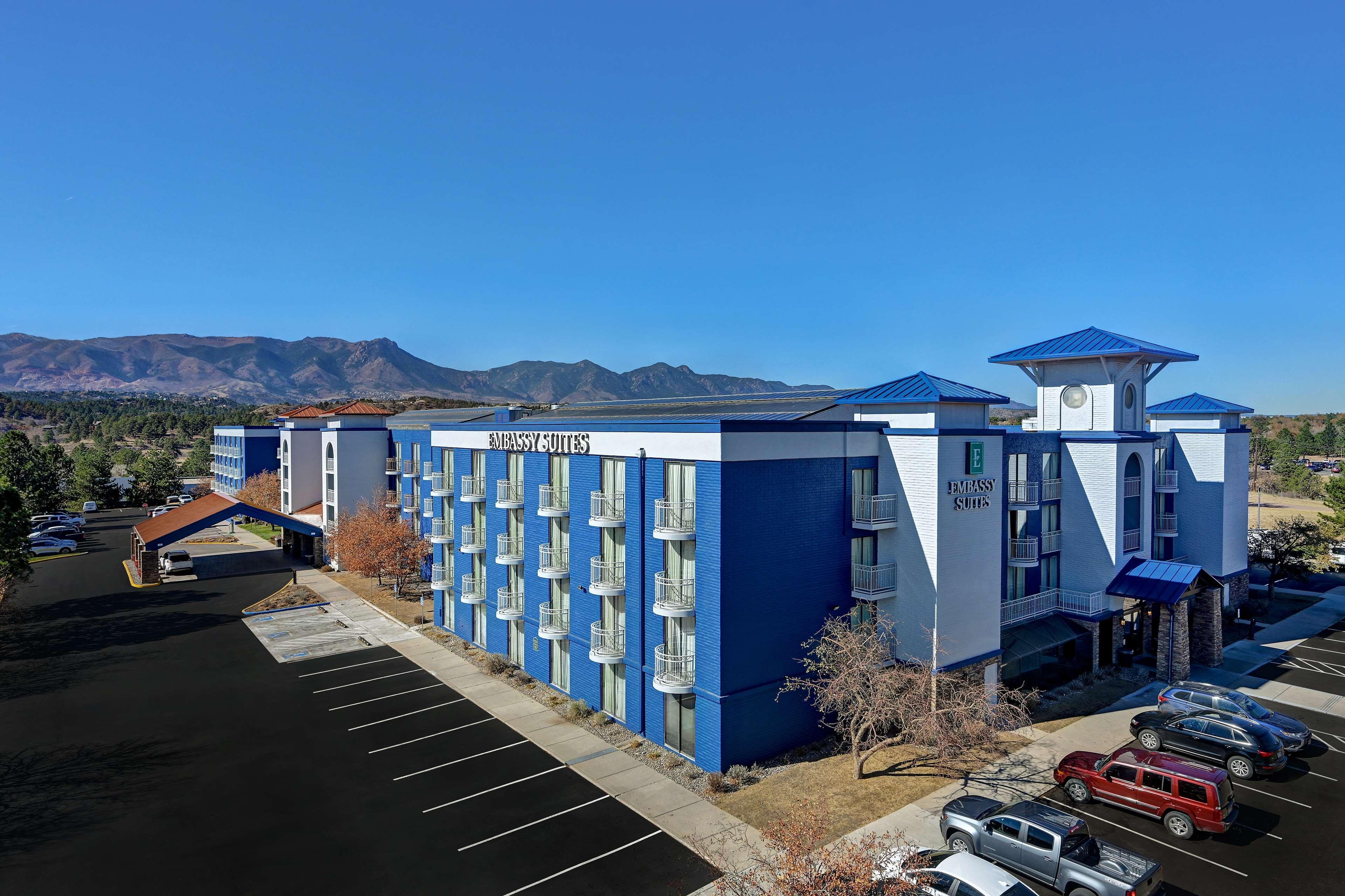 Embassy Suites By Hilton Colorado Springs Exteriér fotografie