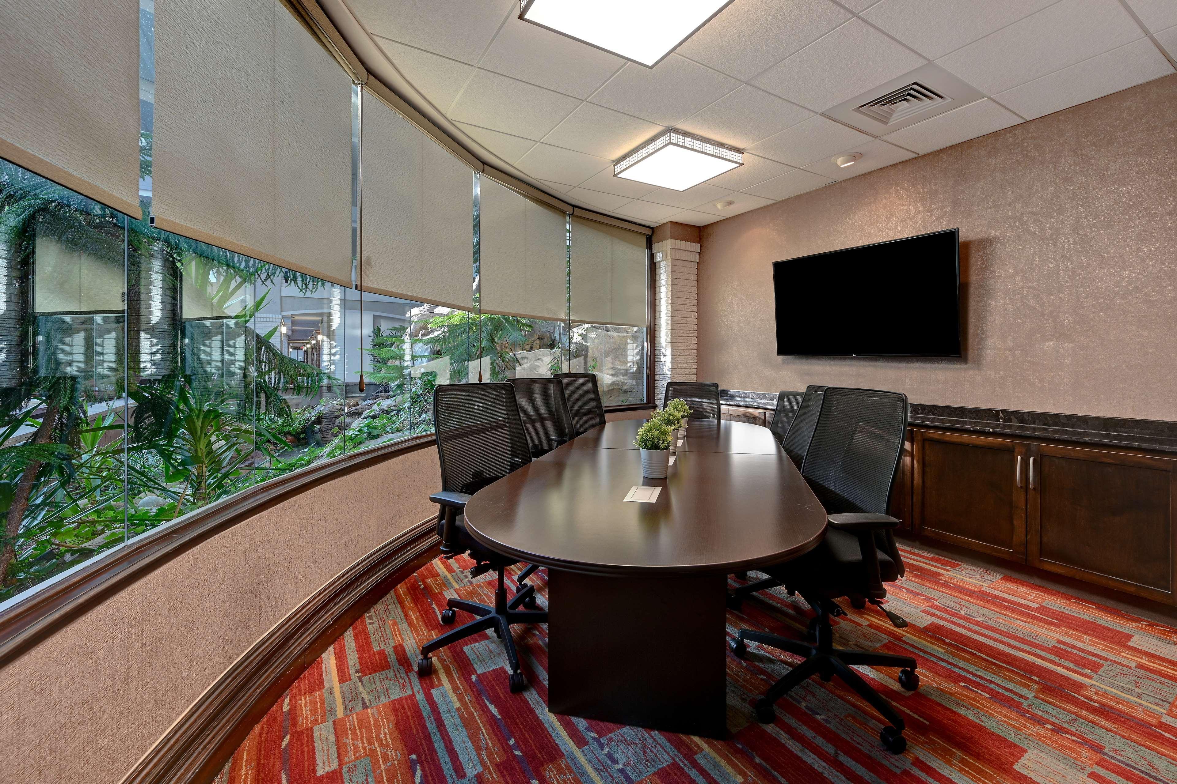 Embassy Suites By Hilton Colorado Springs Exteriér fotografie