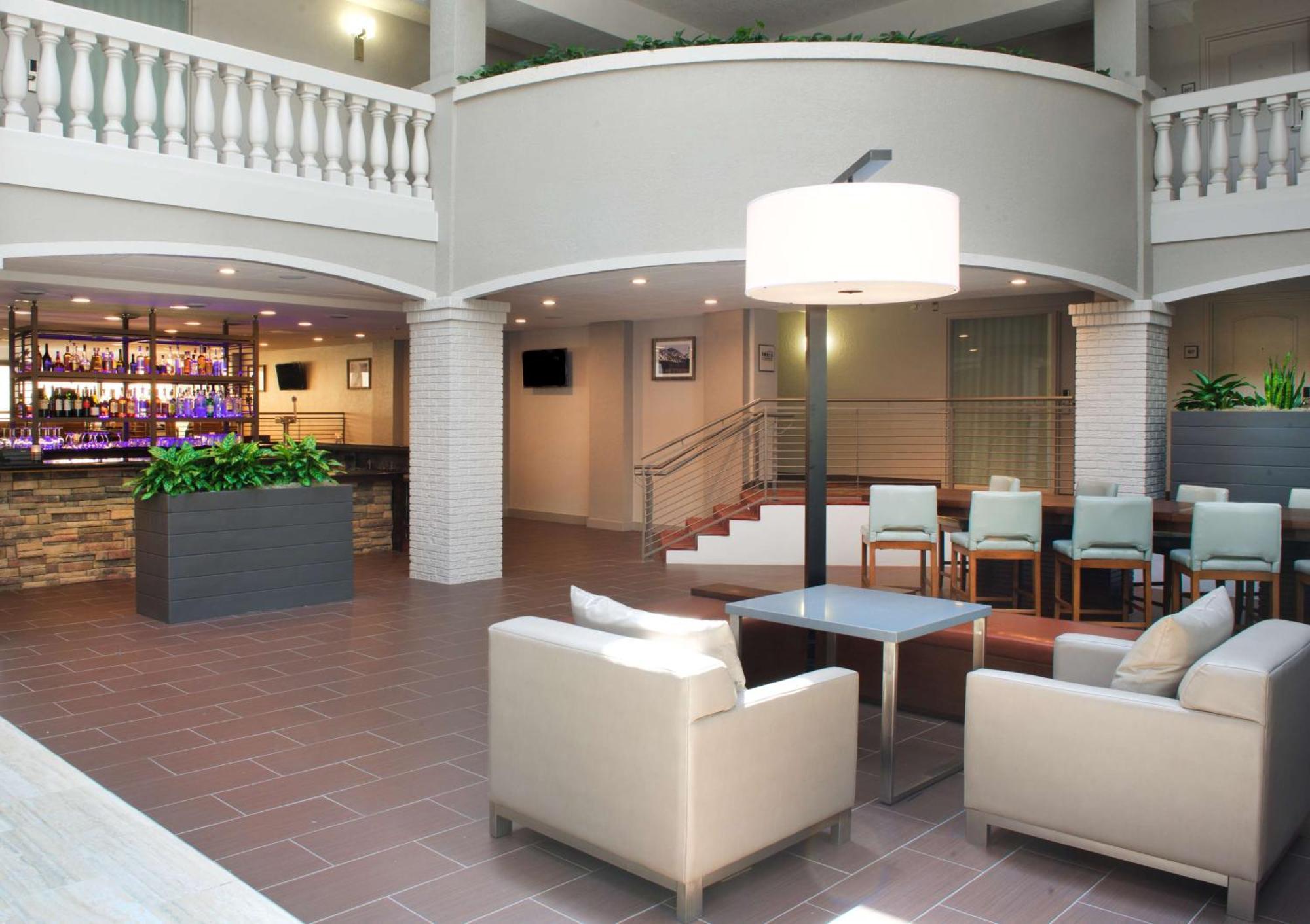 Embassy Suites By Hilton Colorado Springs Exteriér fotografie